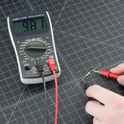 using ohm as moisture meter